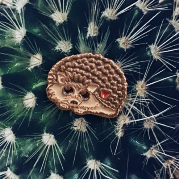 Copper Hedgehog Enamel Pin + Christmas Gift Card - Picture 5 of 9
